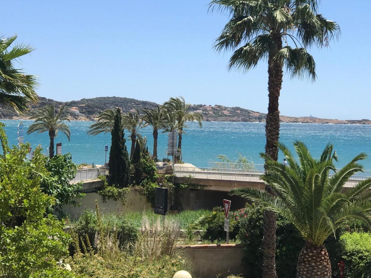Bandol Roc Beach Vue Mer Grand T3 Face A La Plage Avec Parking Extérieur photo